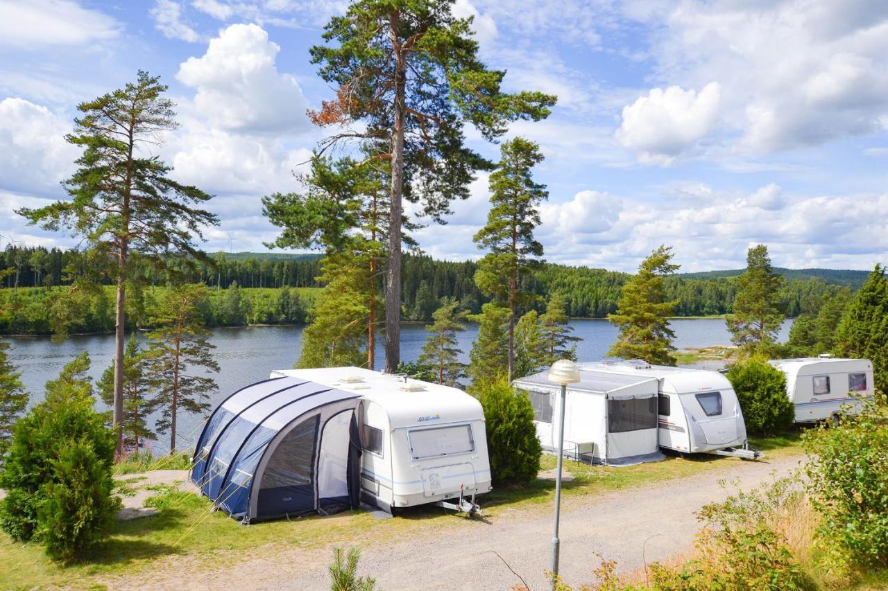 Arjaeng Camping & Stugor Sommarvik מראה חיצוני תמונה