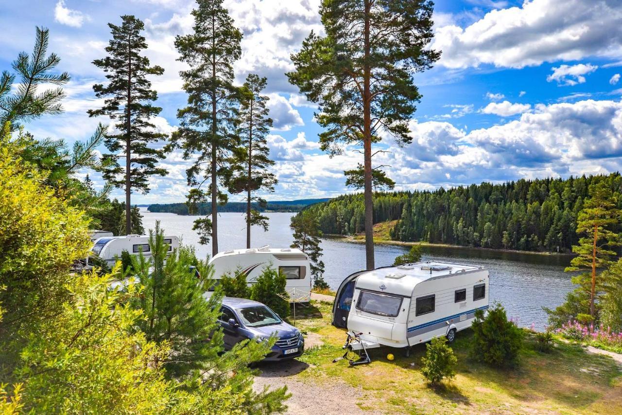 Arjaeng Camping & Stugor Sommarvik מראה חיצוני תמונה