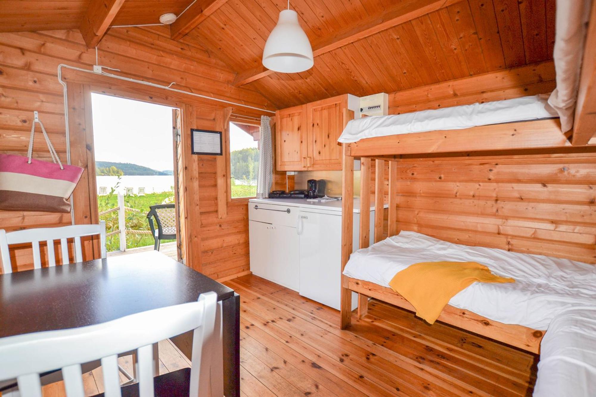 Arjaeng Camping & Stugor Sommarvik חדר תמונה