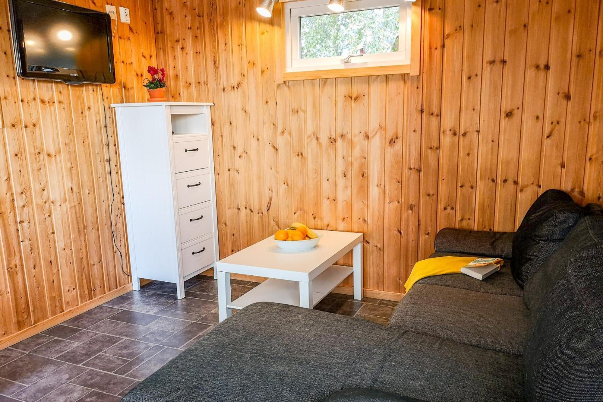 Arjaeng Camping & Stugor Sommarvik חדר תמונה